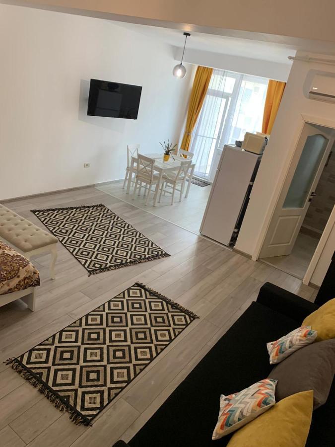 Garsoniera De La Mare Apartment Navodari Exterior photo